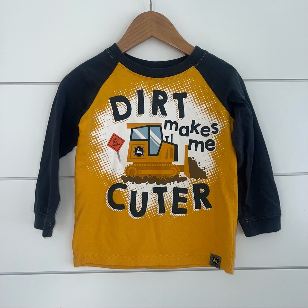 John Deere “Dirt Makes Me Cuter” Bulldozer Construction Raglan T-shirt Size 2T
